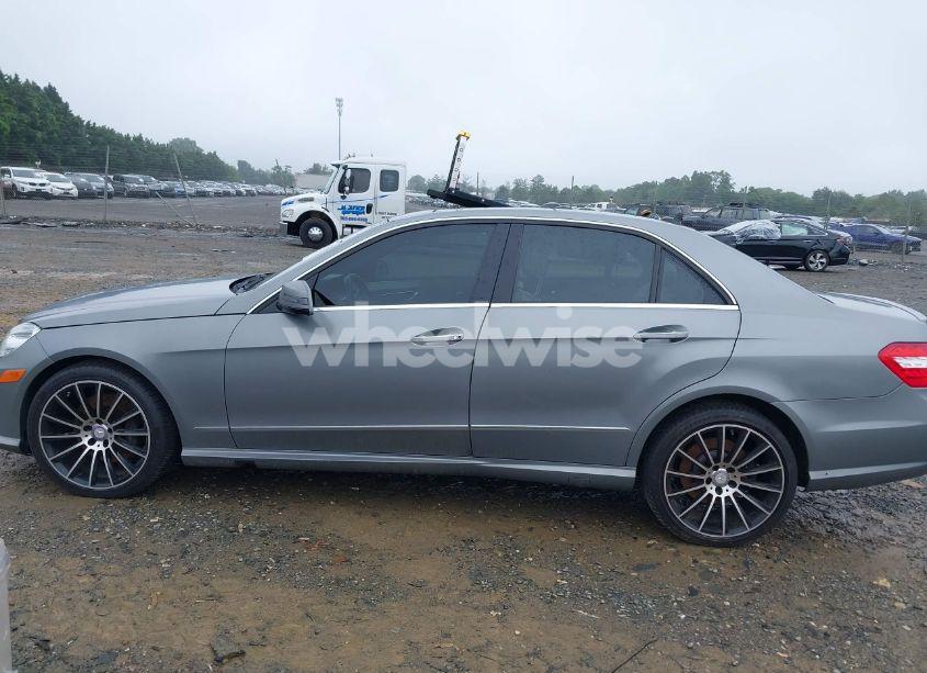 Photo 14 of 2011 Mercedes-benz E 550 4MATIC (VIN WDDHF9AB9BA407503)