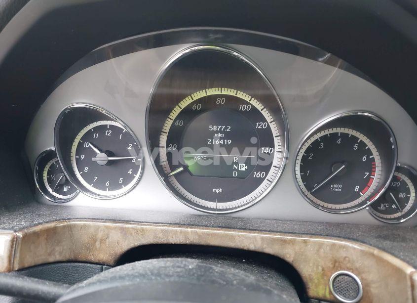 Photo 7 of 2011 Mercedes-benz E 550 4MATIC (VIN WDDHF9AB9BA407503)