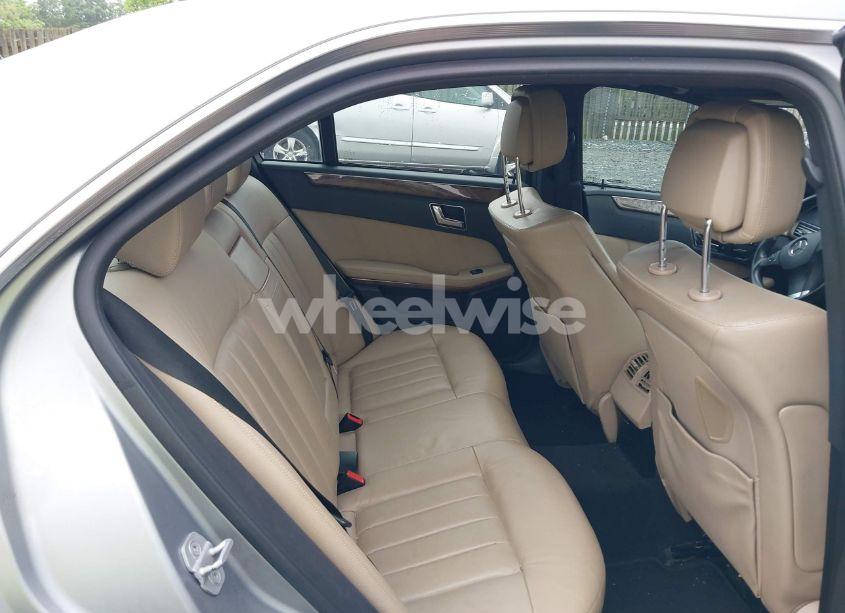 Photo 8 of 2011 Mercedes-benz E 550 4MATIC (VIN WDDHF9AB9BA407503)