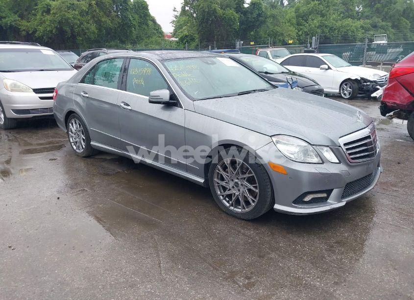2011 Mercedes-benz E 550 4MATIC (VIN WDDHF9ABXBA316045) main photo