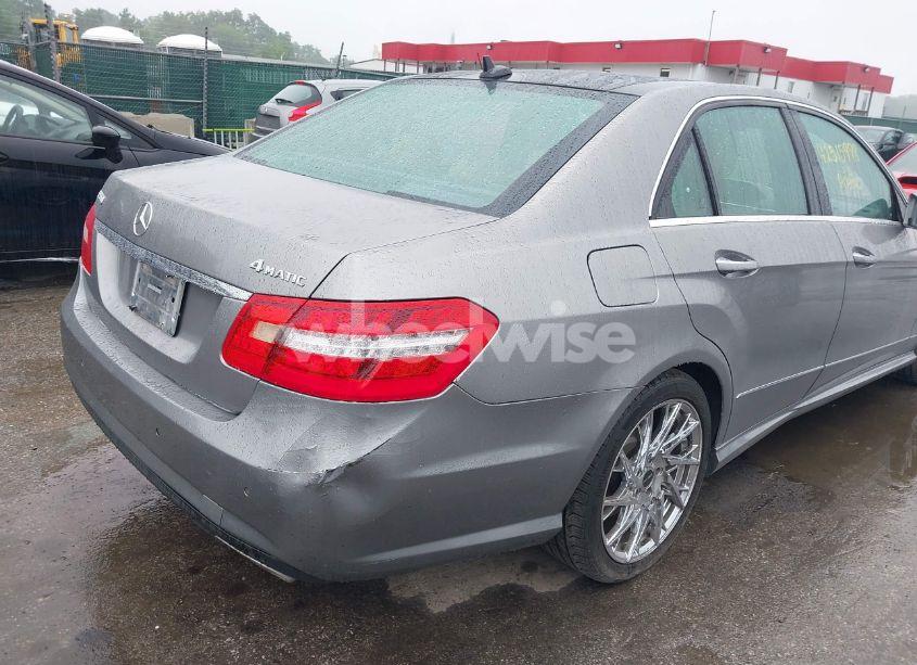 Photo 6 of 2011 Mercedes-benz E 550 4MATIC (VIN WDDHF9ABXBA316045)