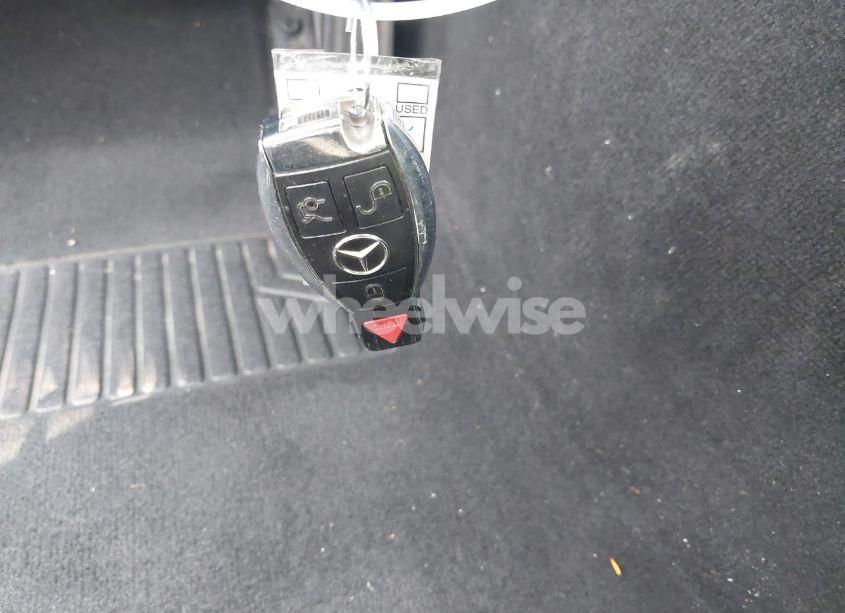 Photo 11 of 2011 Mercedes-benz E 350 4MATIC (VIN WDDHH8HB6BA501543)