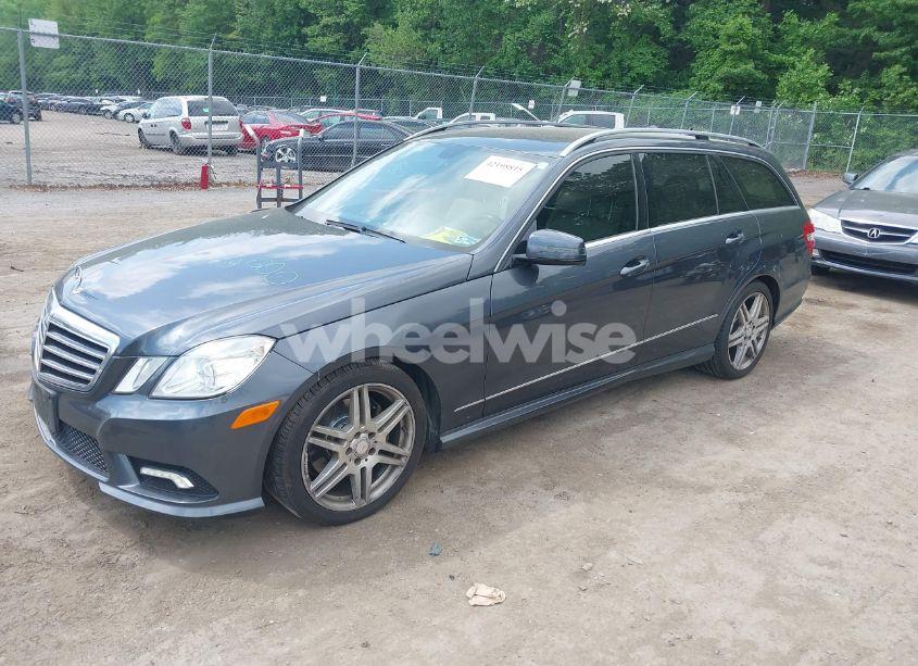 Photo 2 of 2011 Mercedes-benz E 350 4MATIC (VIN WDDHH8HB6BA501543)