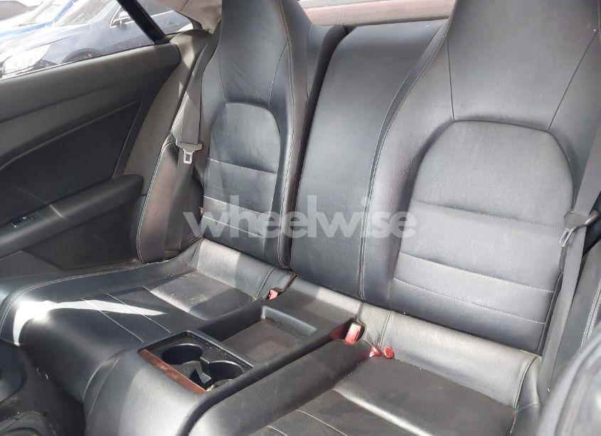 Photo 8 of 2010 Mercedes-benz E 350 (VIN WDDKJ5GB2AF006090)