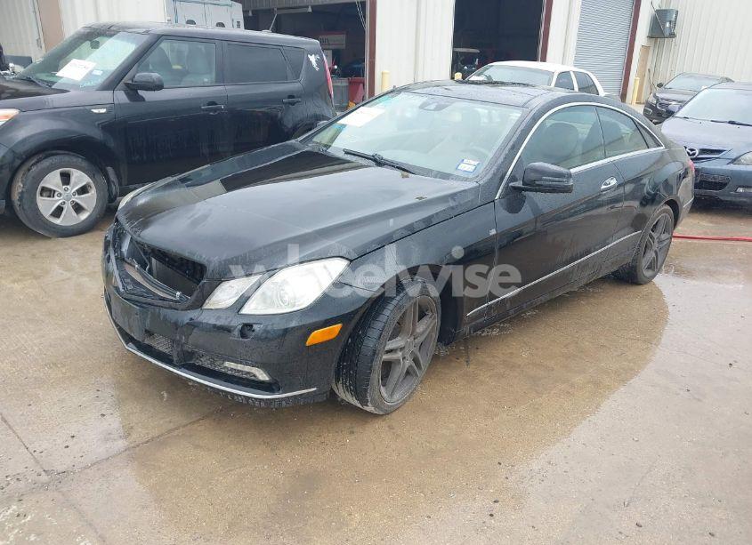 Photo 2 of 2011 Mercedes-benz E 350 (VIN WDDKJ5GB4BF082475)