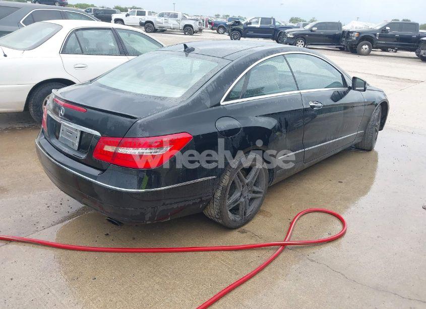 Photo 4 of 2011 Mercedes-benz E 350 (VIN WDDKJ5GB4BF082475)