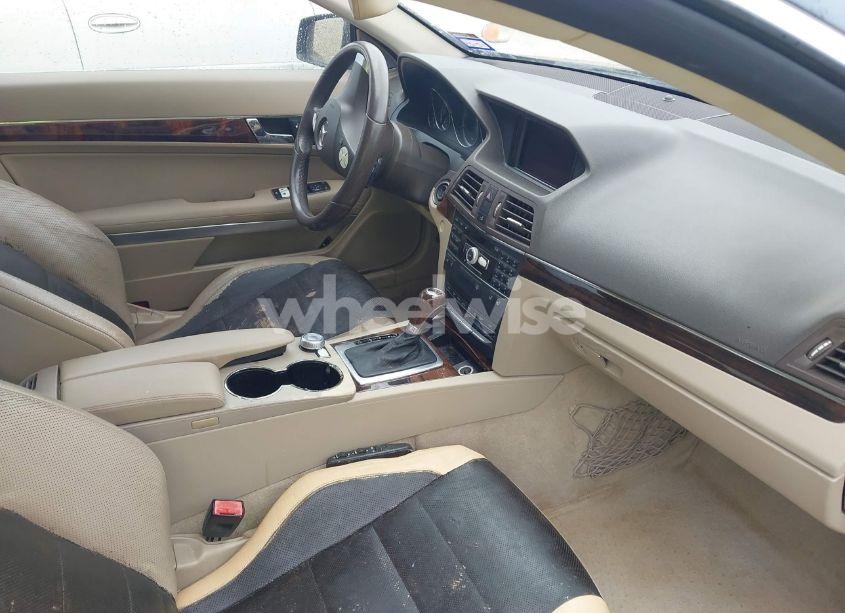 Photo 5 of 2011 Mercedes-benz E 350 (VIN WDDKJ5GB4BF082475)