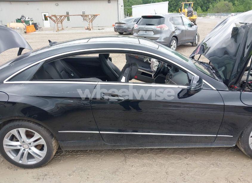 Photo 13 of 2011 Mercedes-benz E 350 (VIN WDDKJ5GB4BF119220)