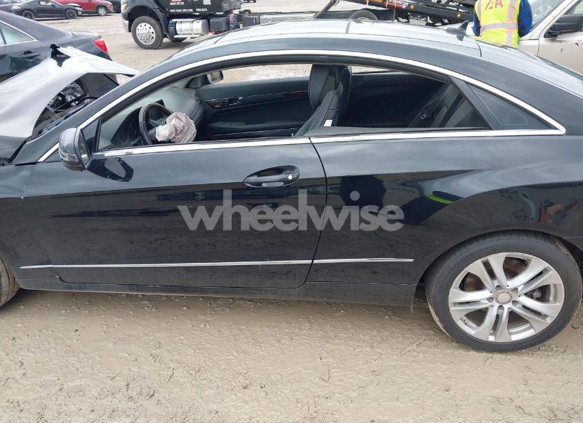 Photo 14 of 2011 Mercedes-benz E 350 (VIN WDDKJ5GB4BF119220)