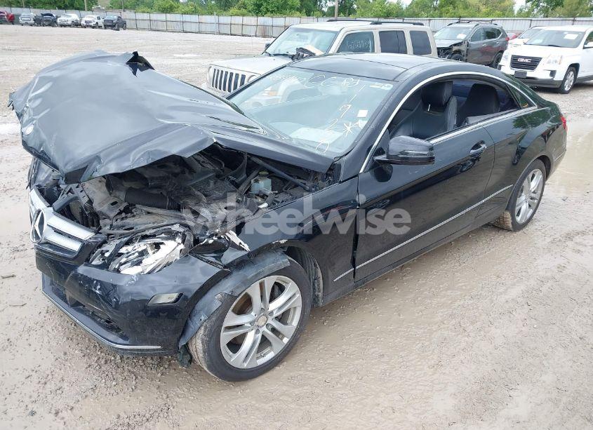 Photo 2 of 2011 Mercedes-benz E 350 (VIN WDDKJ5GB4BF119220)