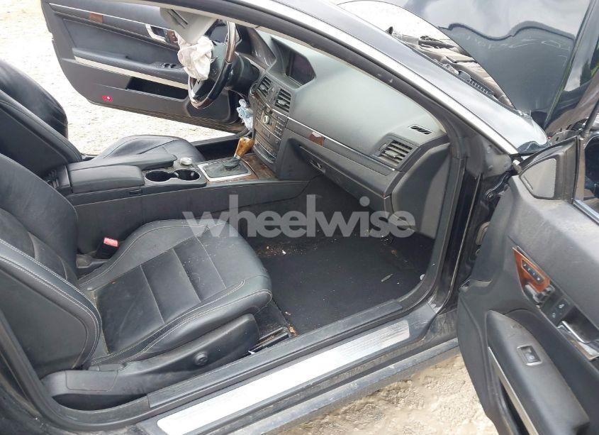 Photo 5 of 2011 Mercedes-benz E 350 (VIN WDDKJ5GB4BF119220)