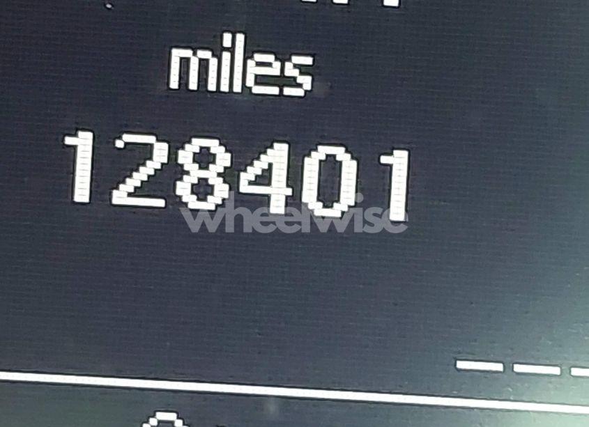 Photo 12 of 2011 Mercedes-benz E 350 (VIN WDDKJ5GB6BF082932)