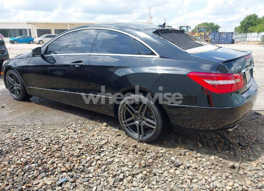 Photo 3 of 2011 Mercedes-benz E 350 (VIN WDDKJ5GB8BF105563)