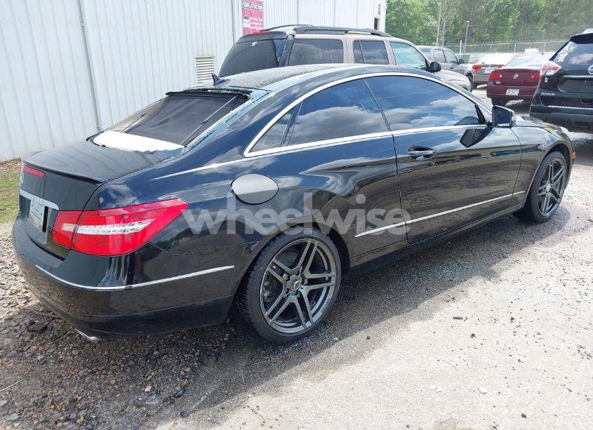 Photo 4 of 2011 Mercedes-benz E 350 (VIN WDDKJ5GB8BF105563)