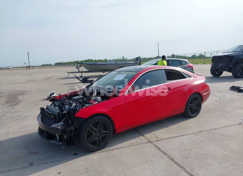 Photo 2 of 2011 Mercedes-benz E 350 (VIN WDDKJ5GBXBF086899)