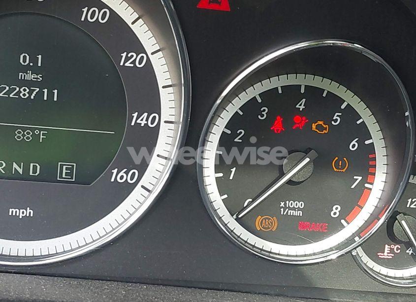 Photo 7 of 2011 Mercedes-benz E 350 (VIN WDDKJ5GBXBF086899)