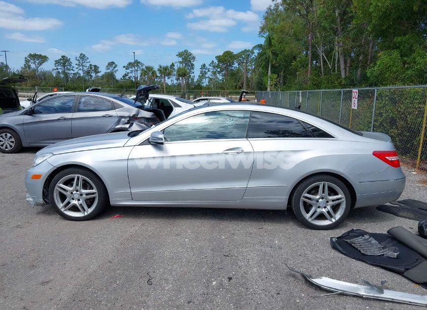 Photo 13 of 2013 Mercedes-benz E 350 (VIN WDDKJ5KB3DF199684)