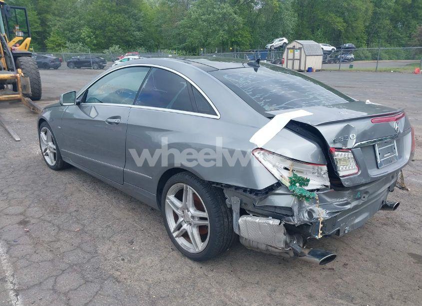 Photo 3 of 2012 Mercedes-benz E 350 (VIN WDDKJ5KB4CF163470)