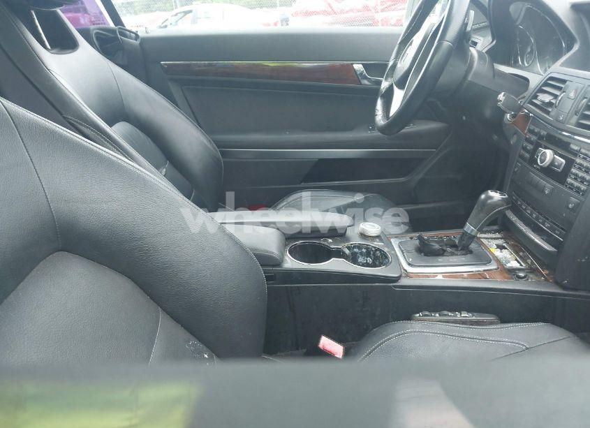 Photo 5 of 2012 Mercedes-benz E 350 (VIN WDDKJ5KB4CF163470)