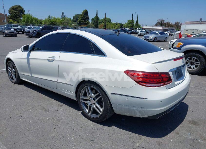Photo 3 of 2014 Mercedes-benz E 350 (VIN WDDKJ5KB6EF248751)