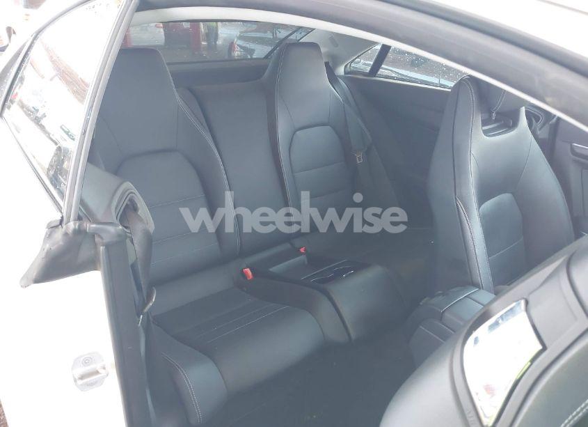 Photo 8 of 2010 Mercedes-benz E 550 (VIN WDDKJ7CB4AF012491)