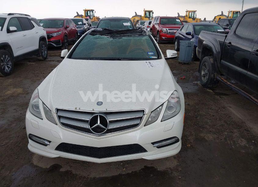 Photo 13 of 2012 Mercedes-benz E 550 (VIN WDDKJ7DB7CF156716)