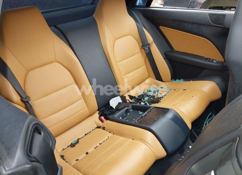 Photo 8 of 2012 Mercedes-benz E 550 (VIN WDDKJ7DB7CF156716)
