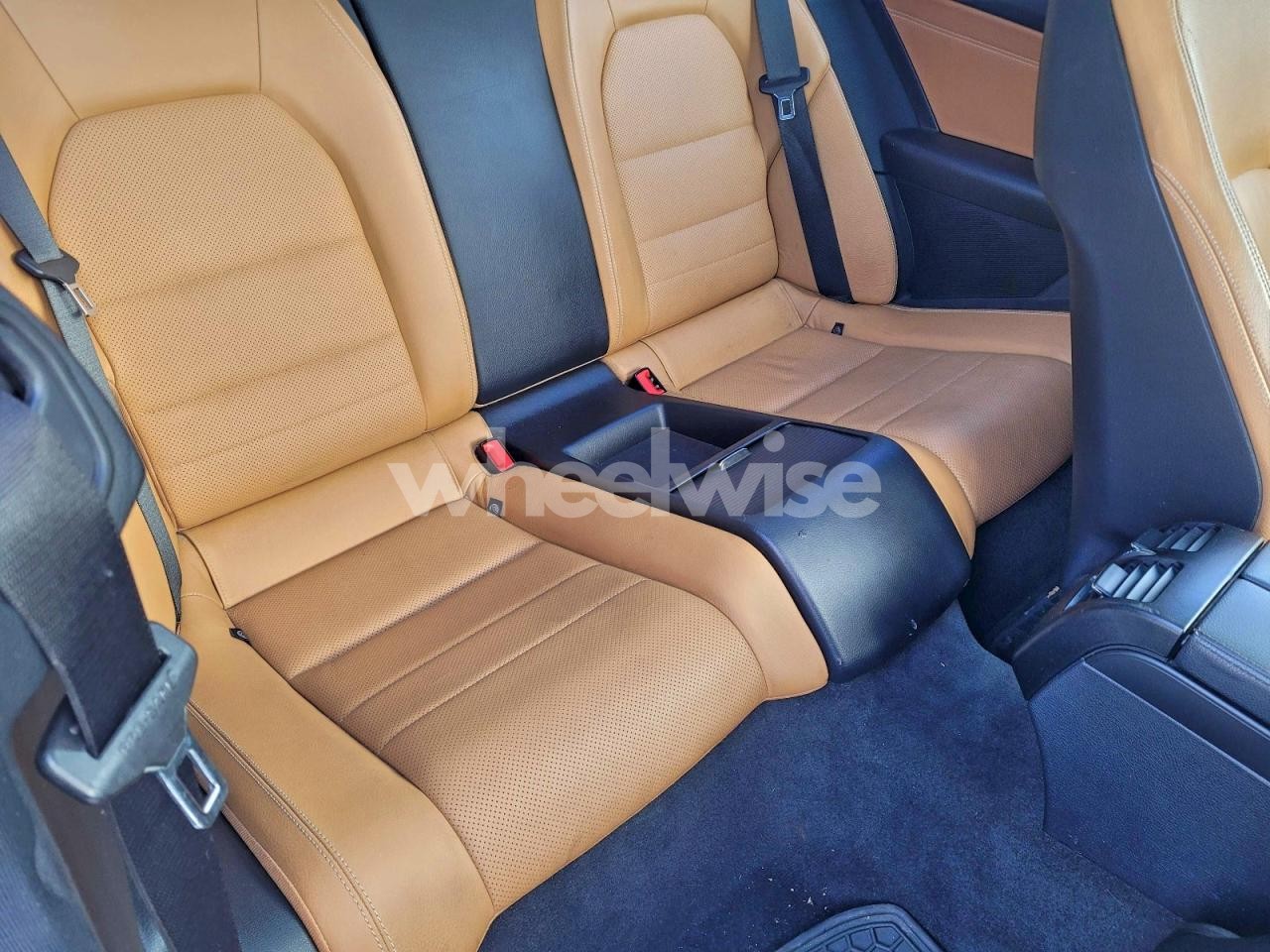 Photo 6 of 2014 MERCEDES-BENZ E 350 4MATIC (VIN WDDKJ8JB8EF249354)