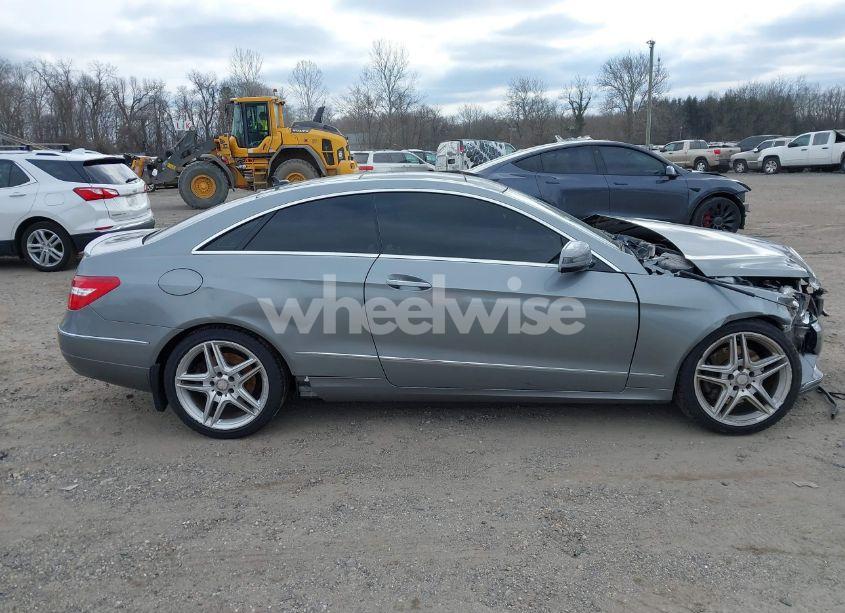 Photo 13 of 2013 Mercedes-benz E 350 4MATIC (VIN WDDKJ8JB9DF215261)