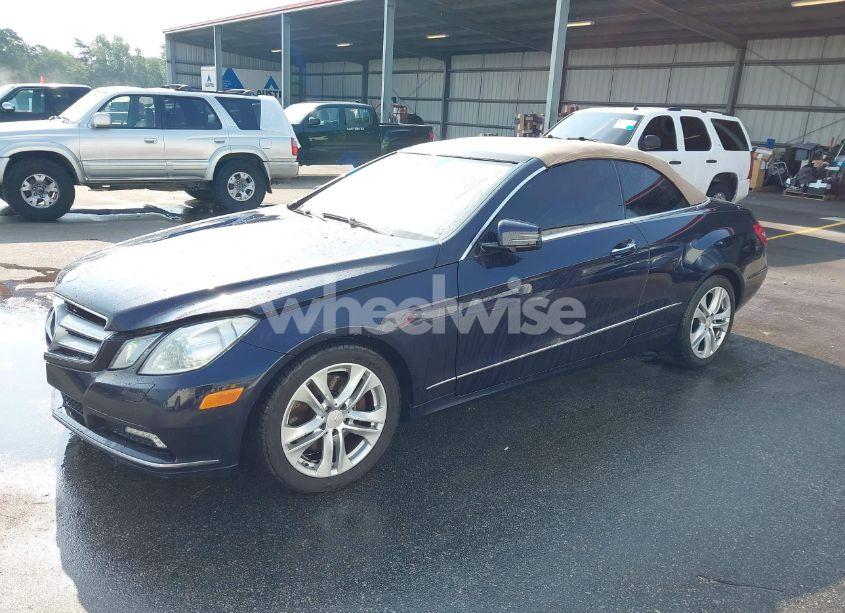 Photo 2 of 2011 Mercedes-benz E 350 (VIN WDDKK5GF3BF062928)