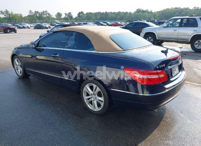 Photo 3 of 2011 Mercedes-benz E 350 (VIN WDDKK5GF3BF062928)
