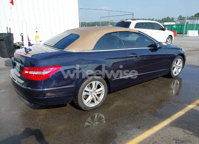Photo 4 of 2011 Mercedes-benz E 350 (VIN WDDKK5GF3BF062928)
