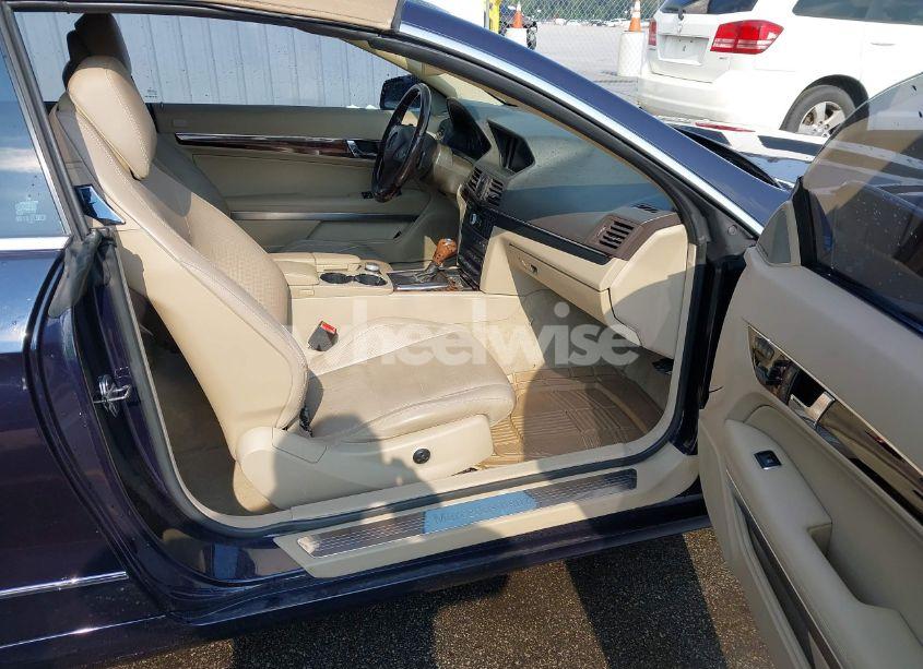 Photo 5 of 2011 Mercedes-benz E 350 (VIN WDDKK5GF3BF062928)