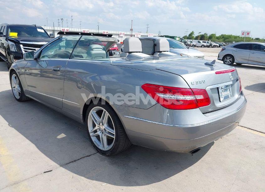 Photo 3 of 2011 Mercedes-benz E 350 (VIN WDDKK5GF4BF079091)