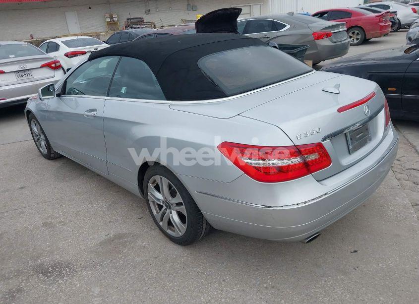 Photo 3 of 2011 Mercedes-benz E 350 (VIN WDDKK5GF7BF060762)