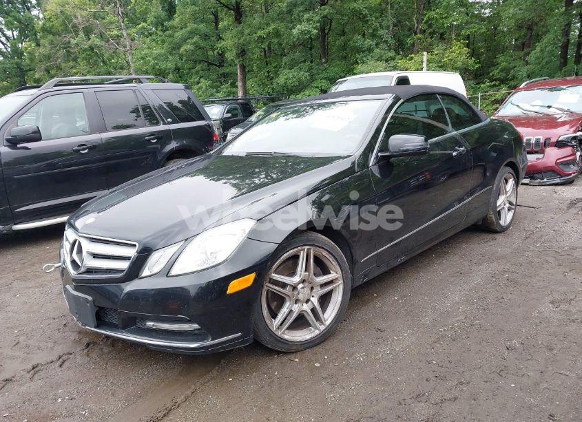 Photo 2 of 2013 Mercedes-benz E 350 (VIN WDDKK5KF3DF185509)