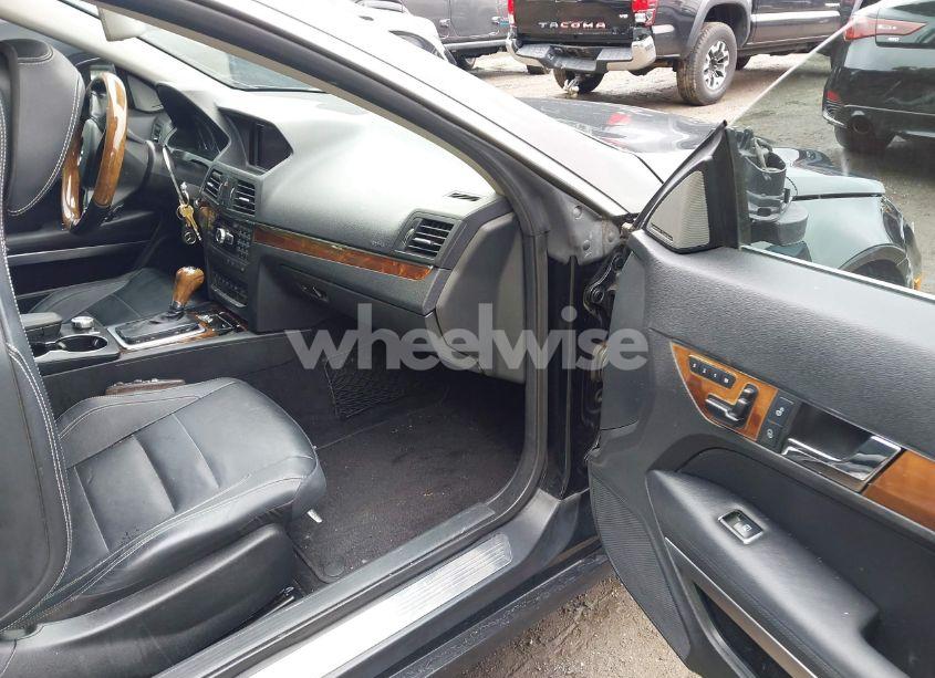 Photo 5 of 2013 Mercedes-benz E 350 (VIN WDDKK5KF3DF185509)