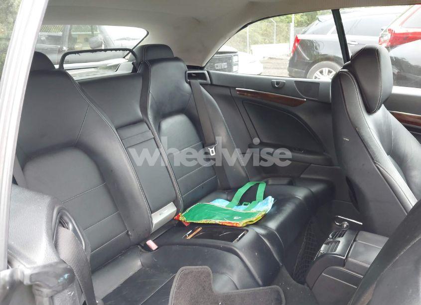 Photo 8 of 2013 Mercedes-benz E 350 (VIN WDDKK5KF3DF185509)