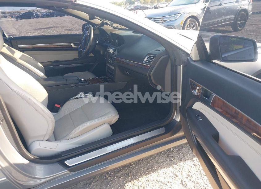 Photo 5 of 2014 Mercedes-benz E 350 (VIN WDDKK5KF3EF280296)