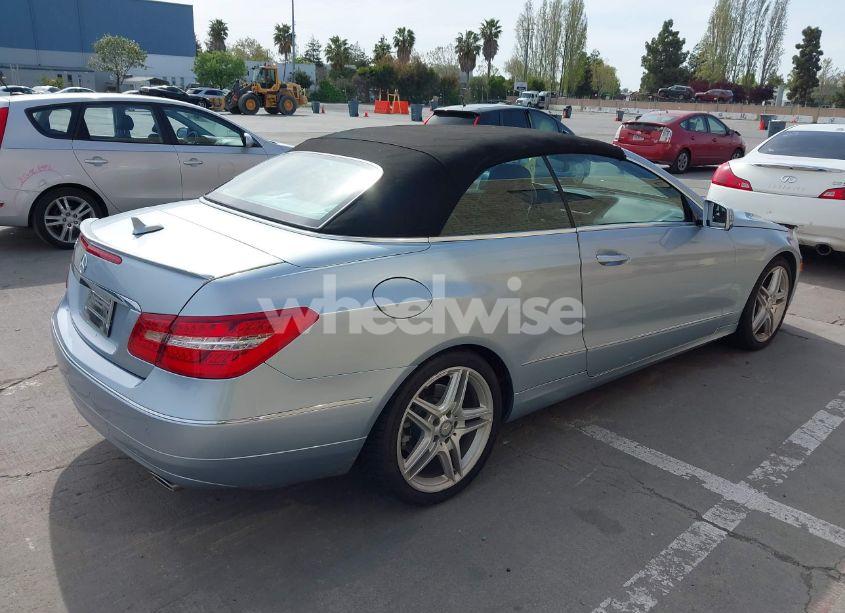 Photo 4 of 2013 Mercedes-benz E 350 (VIN WDDKK5KF4DF200471)