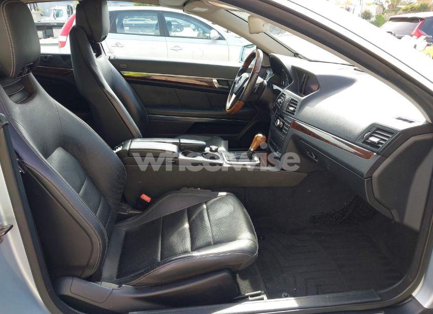 Photo 5 of 2013 Mercedes-benz E 350 (VIN WDDKK5KF4DF200471)