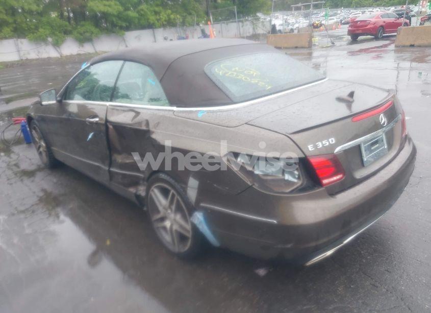 Photo 3 of 2014 Mercedes-benz E 350 (VIN WDDKK5KF4EF267573)