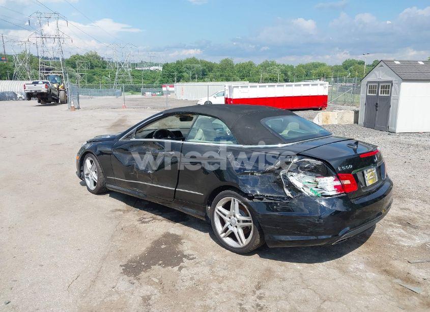 Photo 3 of 2011 Mercedes-benz E 550 (VIN WDDKK7CF2BF065434)