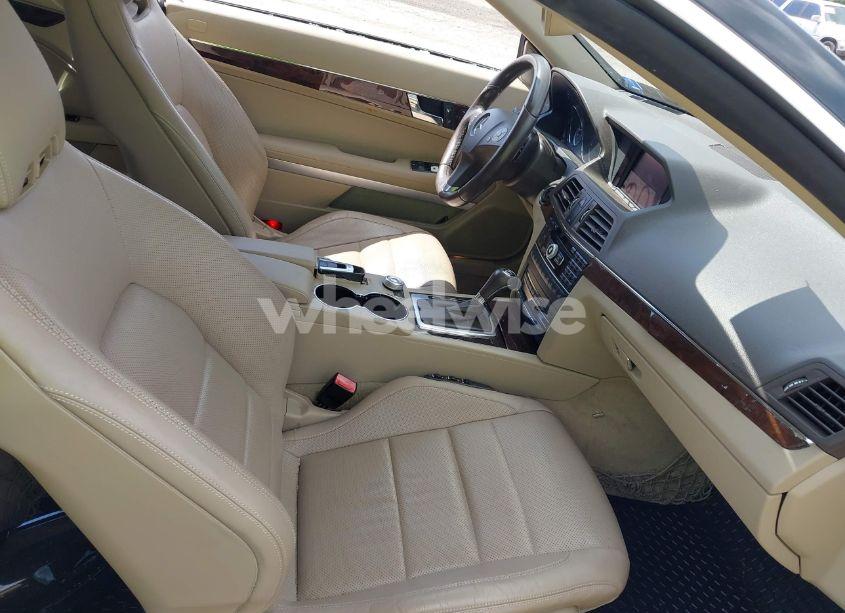 Photo 5 of 2011 Mercedes-benz E 550 (VIN WDDKK7CF2BF065434)
