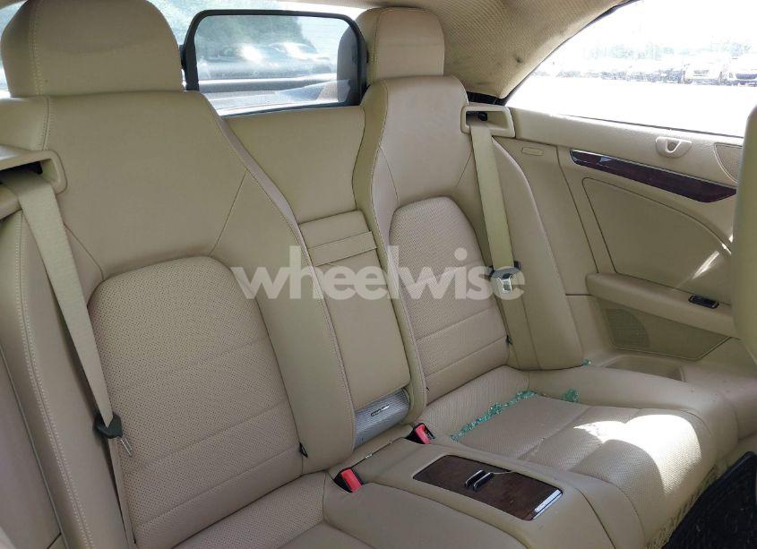 Photo 8 of 2011 Mercedes-benz E 550 (VIN WDDKK7CF2BF065434)
