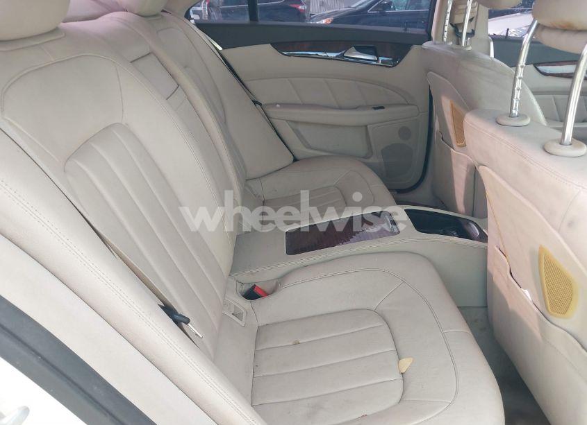 Photo 8 of 2016 Mercedes-benz Cls 550 (VIN WDDLJ7DB2GA180493)