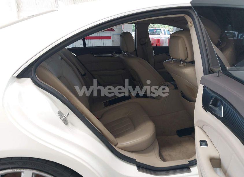 Photo 8 of 2013 Mercedes-benz Cls 550 (VIN WDDLJ7DB3DA074209)