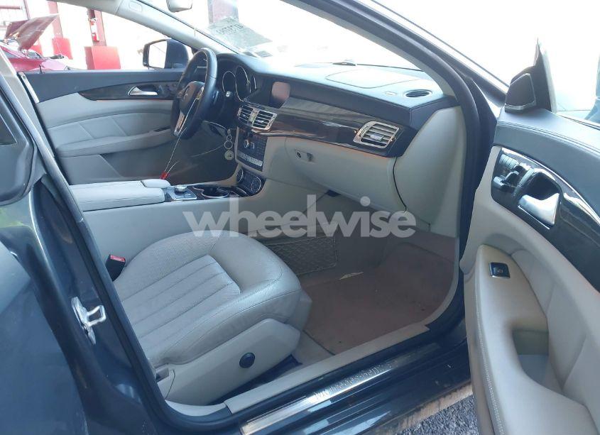 Photo 5 of 2013 Mercedes-benz Cls 550 (VIN WDDLJ7DB4DA072422)