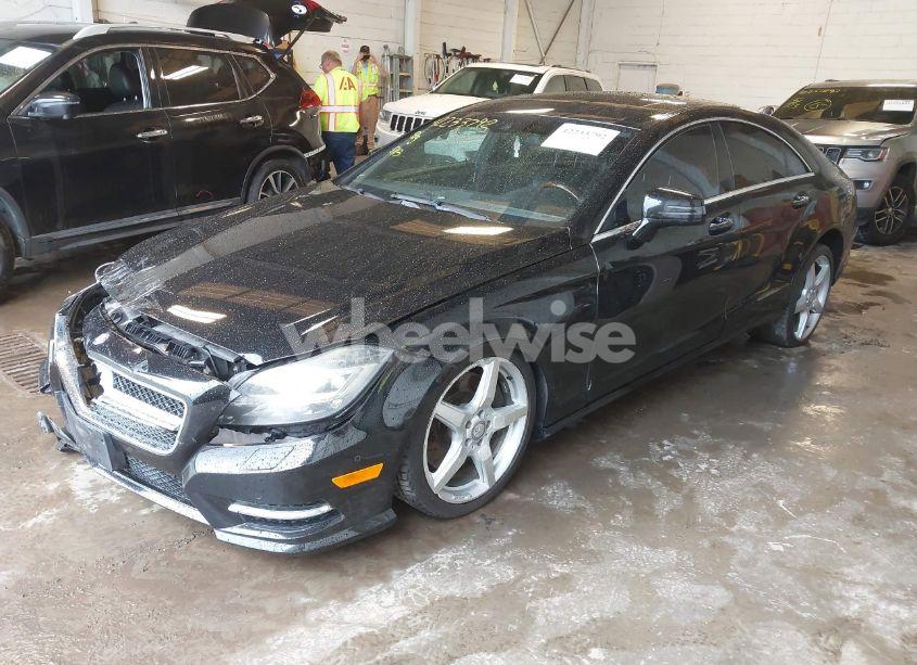 Photo 2 of 2013 Mercedes-benz Cls 550 (VIN WDDLJ7DB5DA079685)
