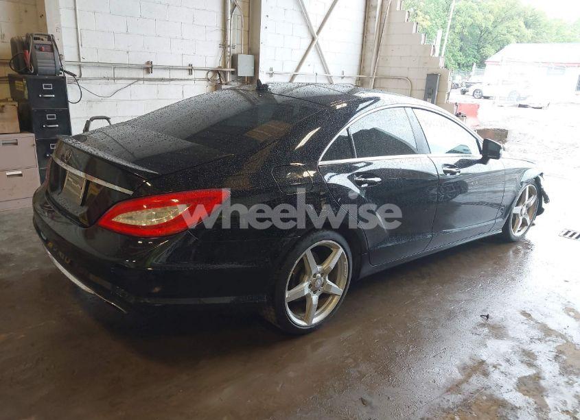 Photo 4 of 2013 Mercedes-benz Cls 550 (VIN WDDLJ7DB5DA079685)